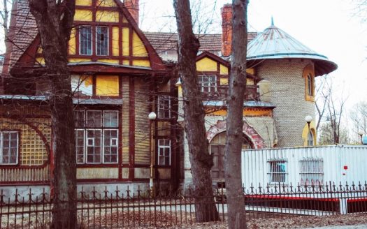 Реставрация дачи Шерлока Холмса